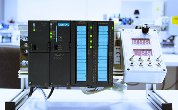 Chi tiết: PLC S7-300 của Siemens được ứng dụng trong những lĩnh vực gì?