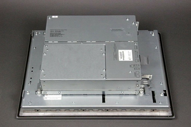 Siemens  6AV7803-0BB11-0AC0: SIMATIC Panel PC 677 15" Key, 1024X768; With front side USB interface; AC110-230V; PENTIUM M770/1.6 GHz; 533 MHz FSB; 2MB SLC; 512MB DDR266 SDRAM (1X512MB); 160GB SATA hard drive 3,5" w/o optical drive, WINDOWS XP PROF multi-languages