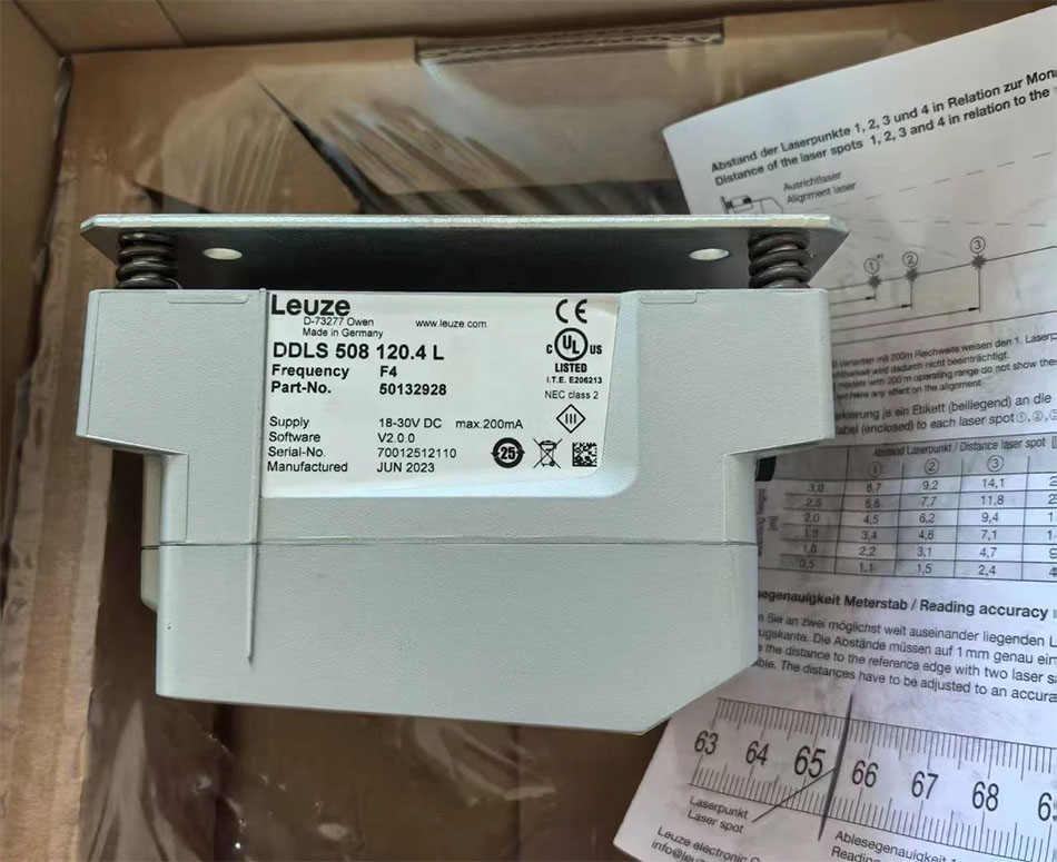 Cảm biến Leuze 50132928; Cảm biến quang Leuze 100-120,000mm Ethernet PROFINET 100Mbit/s
