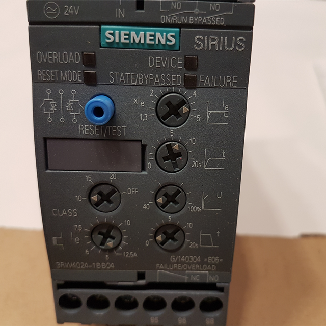 Siemens 3RW3026-1BB04: Khởi động mềm SIRIUS soft starter S0 12.5 A, 5.5 kW/400 V, 40 °C 200-480 V AC, 24 V AC/DC Screw terminals